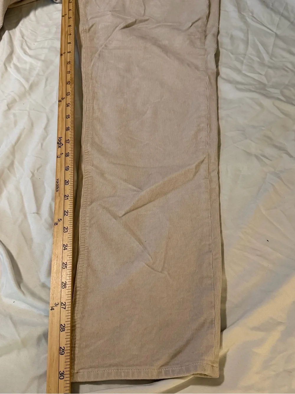 Banana Republic Men’s Corduroy Pants in Light Beige